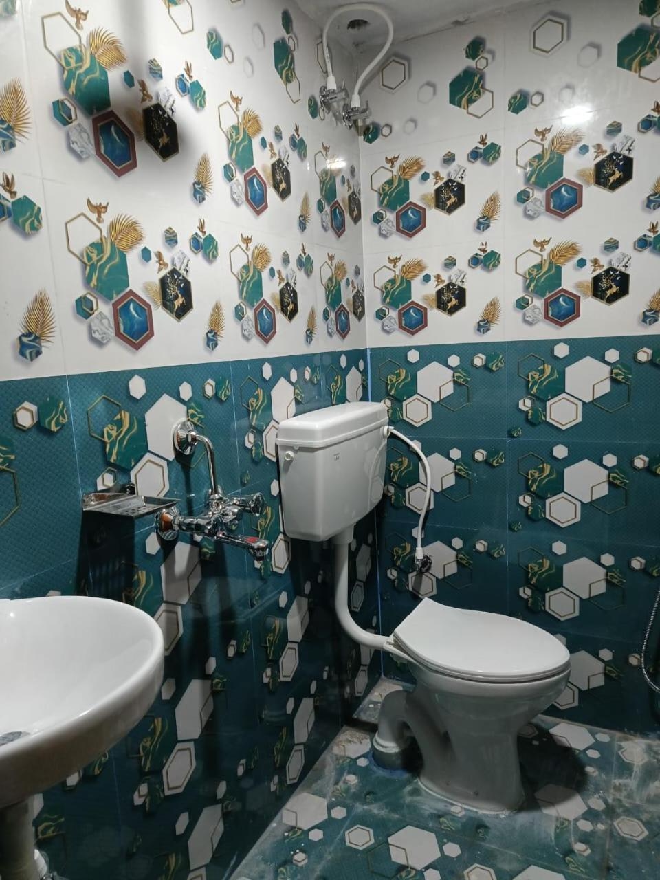 Jharana Guest House Puri Bagian luar foto